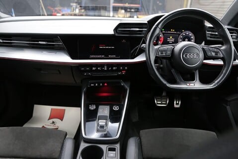 Audi A3 TFSI S LINE EDITION 1 7