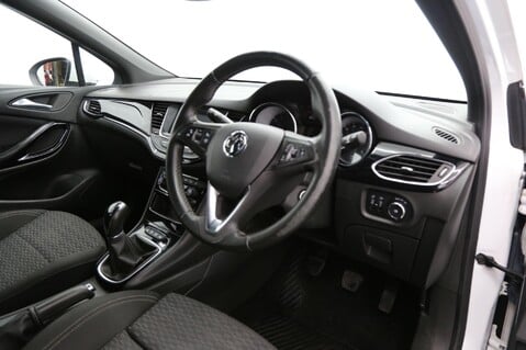 Vauxhall Astra SRI VX-LINE NAV S/S 10