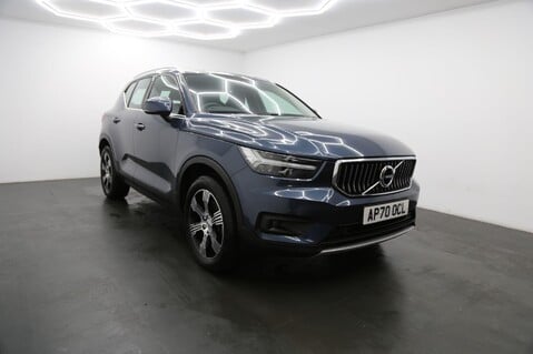 Volvo XC40 B4 INSCRIPTION AWD 1