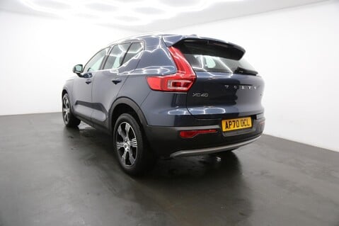 Volvo XC40 B4 INSCRIPTION AWD 5