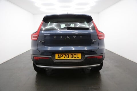 Volvo XC40 B4 INSCRIPTION AWD 6