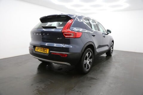 Volvo XC40 B4 INSCRIPTION AWD 7