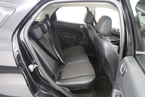 Ford Ecosport TITANIUM 23