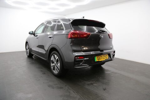 Kia Niro 4 PLUS 6
