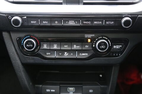 Kia Niro 4 PLUS 14