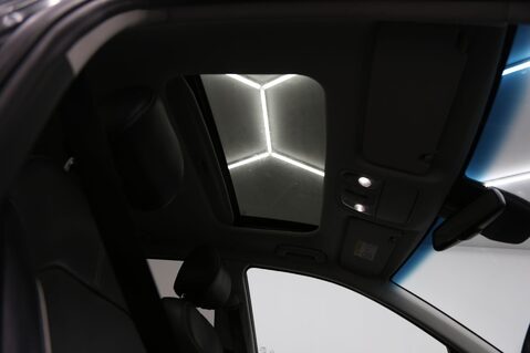 Kia Niro 4 PLUS 23