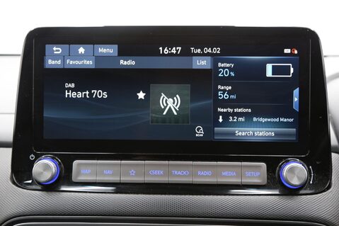 Hyundai KONA PREMIUM SE 16