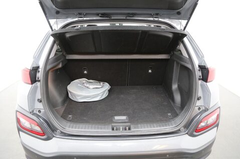 Hyundai KONA PREMIUM SE 28