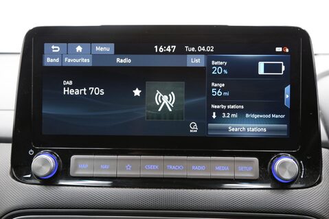 Hyundai KONA PREMIUM SE 16