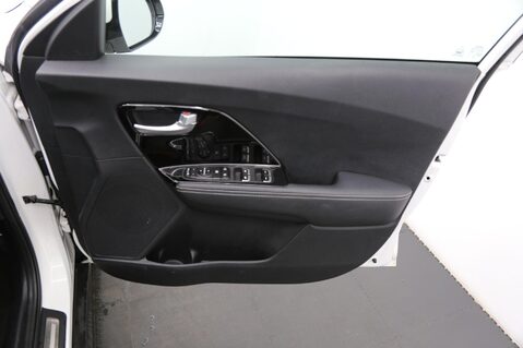Kia Niro 3 19