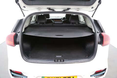 Kia Niro 3 26