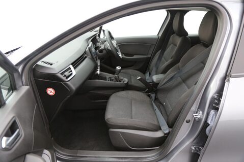 Renault Clio EVOLUTION TCE 23