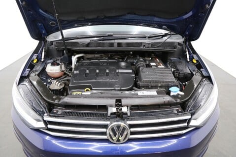 Volkswagen Touran SE TDI BLUEMOTION TECHNOLOGY DSG 29