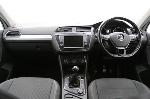 Volkswagen Tiguan SE NAV TDI BMT 4MOTION 9