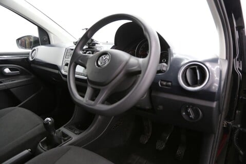 Volkswagen Up MOVE UP 17