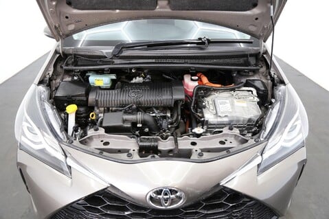 Toyota Yaris VVT-I DESIGN 28