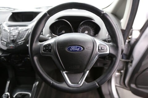 Ford Ecosport TITANIUM 10