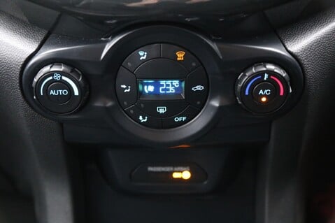 Ford Ecosport TITANIUM 17