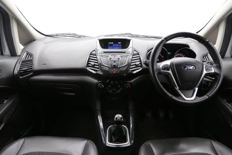 Ford Ecosport TITANIUM 9