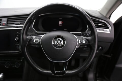 Volkswagen Tiguan SEL TDI BMT 4MOTION DSG 10