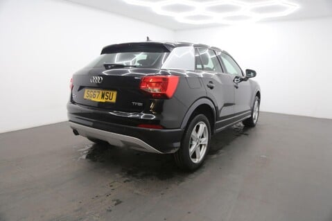 Audi Q2 TFSI SPORT 5