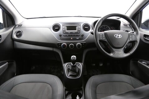 Hyundai i10 SE 9