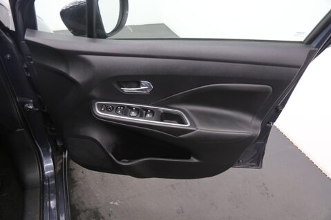 Nissan MICRA IG-T N-SPORT XTRONIC 14