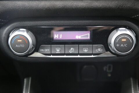 Nissan MICRA IG-T N-SPORT XTRONIC 22