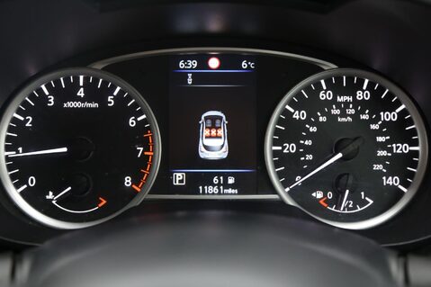 Nissan MICRA IG-T N-SPORT XTRONIC 23