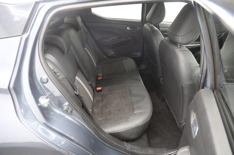 Nissan MICRA IG-T N-SPORT XTRONIC 12