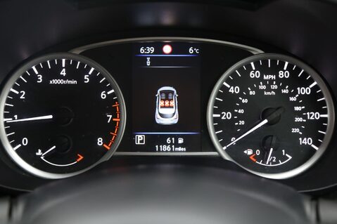 Nissan MICRA IG-T N-SPORT XTRONIC 23