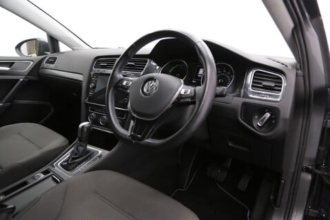 Volkswagen Golf E-GOLF 21