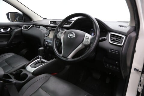 Nissan Qashqai TEKNA DIG-T XTRONIC 22