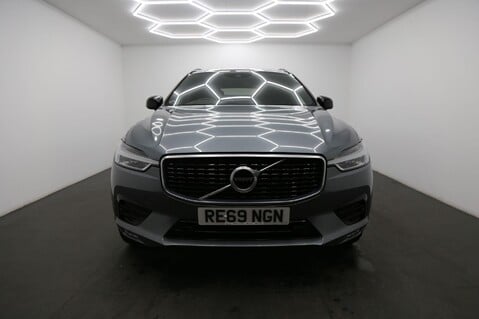 Volvo XC60 T5 R-DESIGN 2