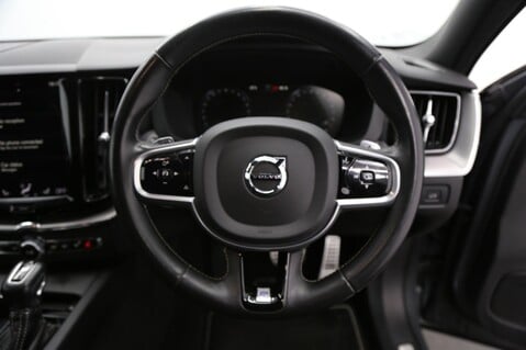 Volvo XC60 T5 R-DESIGN 10