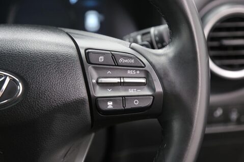 Hyundai KONA PREMIUM 16