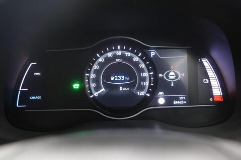 Hyundai KONA PREMIUM 17
