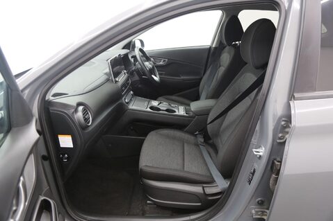 Hyundai KONA PREMIUM 20
