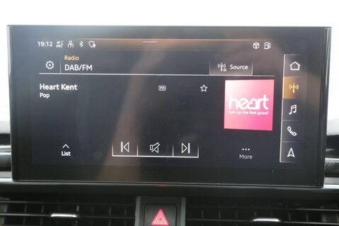 Audi A4 TFSI S LINE BLACK EDITION 15