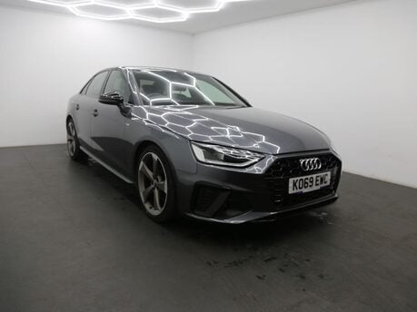 Audi A4 TFSI S LINE BLACK EDITION