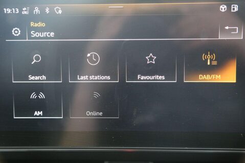 Audi A4 TFSI S LINE BLACK EDITION 16
