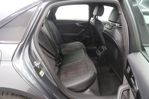 Audi A4 TFSI S LINE BLACK EDITION 23