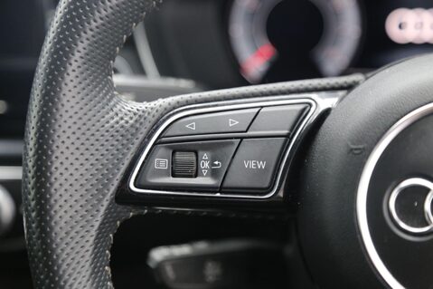 Audi A4 TFSI S LINE BLACK EDITION 11