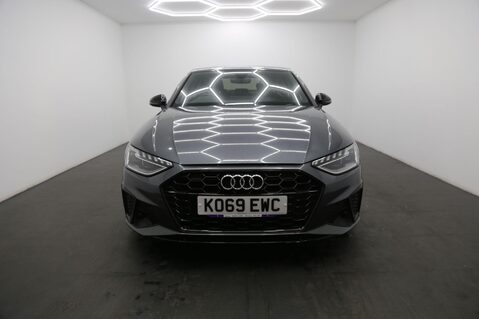 Audi A4 TFSI S LINE BLACK EDITION 2
