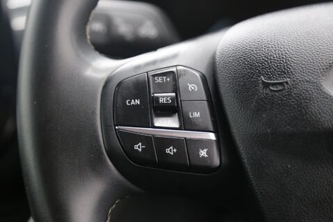 Ford Puma TITANIUM 11