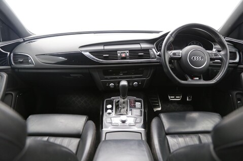 Audi A6 AVANT TFSI S LINE BLACK EDITION 9