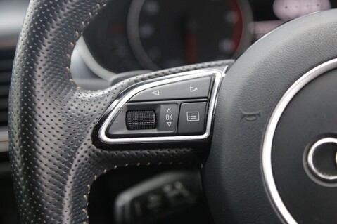 Audi A6 AVANT TFSI S LINE BLACK EDITION 11
