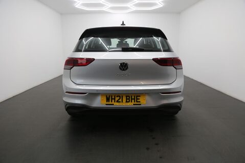 Volkswagen Golf LIFE TDI 6