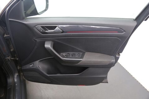 Volkswagen T-Roc SEL TSI EVO 19