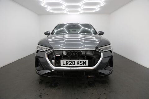 Audi E-Tron QUATTRO S LINE 2